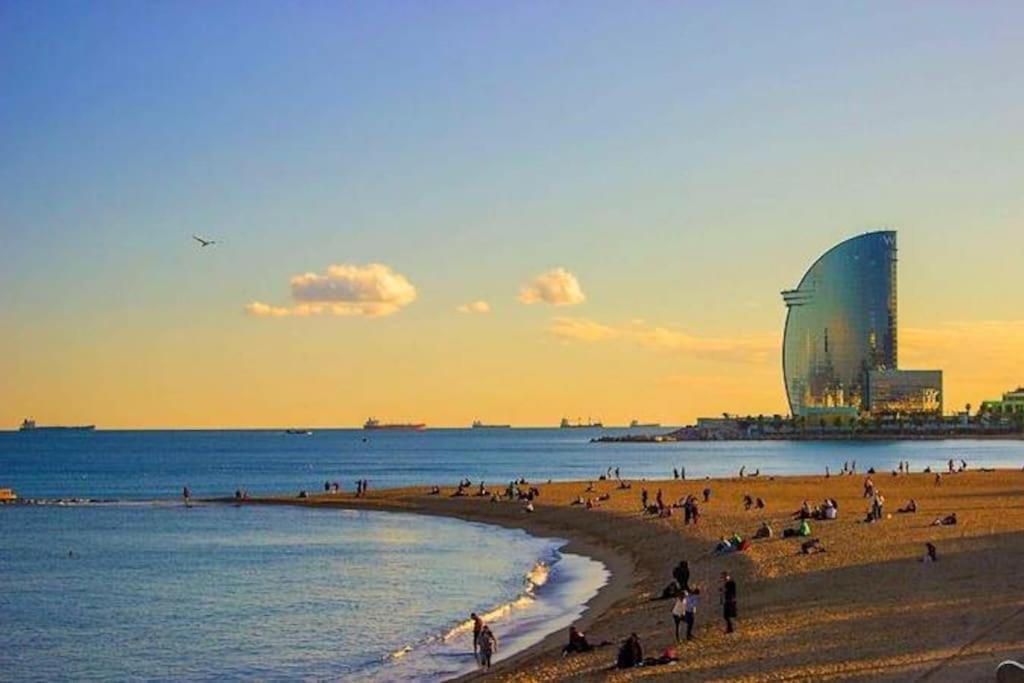 Barcelona Beach Home Екстер'єр фото